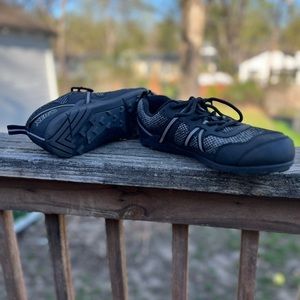 Xero Terraflex Black/Grey minimalist hiking men’s shoe size 9.5
